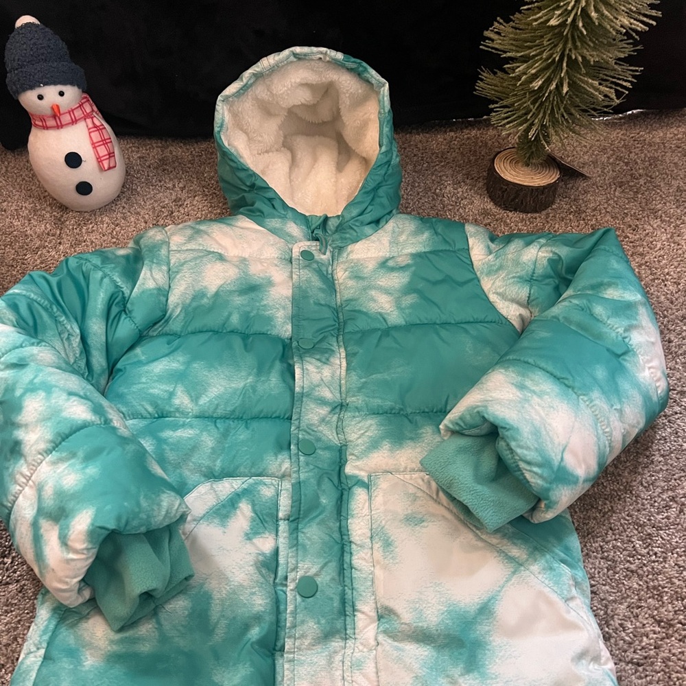 Cozy Teal and White Puffer Jacket